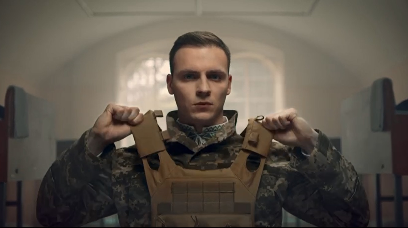 Сильні, непереможні та вільні. З Днем вишиванки, країно!
