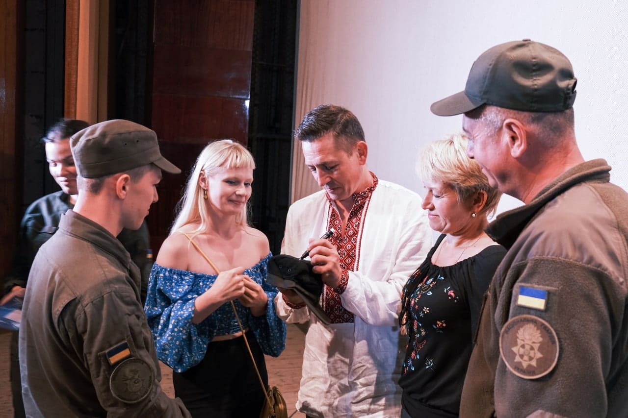 У межах Національного туру «Кіно заради Перемоги!» відбулось 906 кінопоказів у 170 населених пунктах та військових частинах у 18 областях України