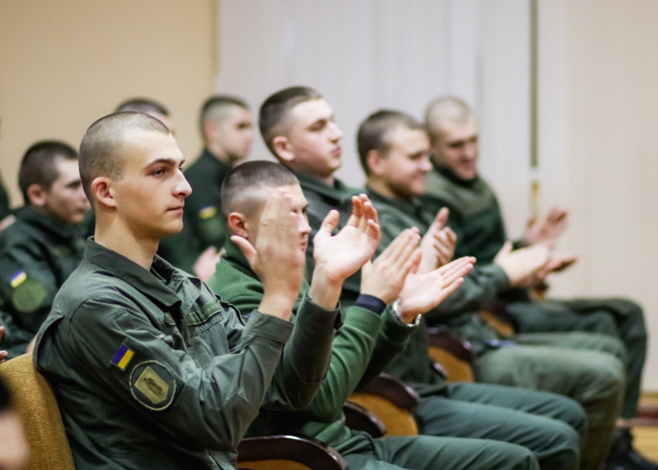 114 показів у 11 областях України та місті Києві: пройшов восьмий вікенд Національного туру “Кіно заради Перемоги!”