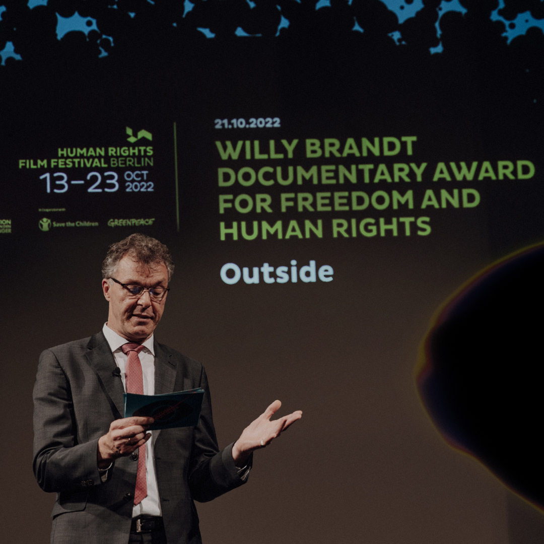 Стрічка Ольги Журби “Назовні” отримала головну нагороду Human Rights Film Festival Berlin
