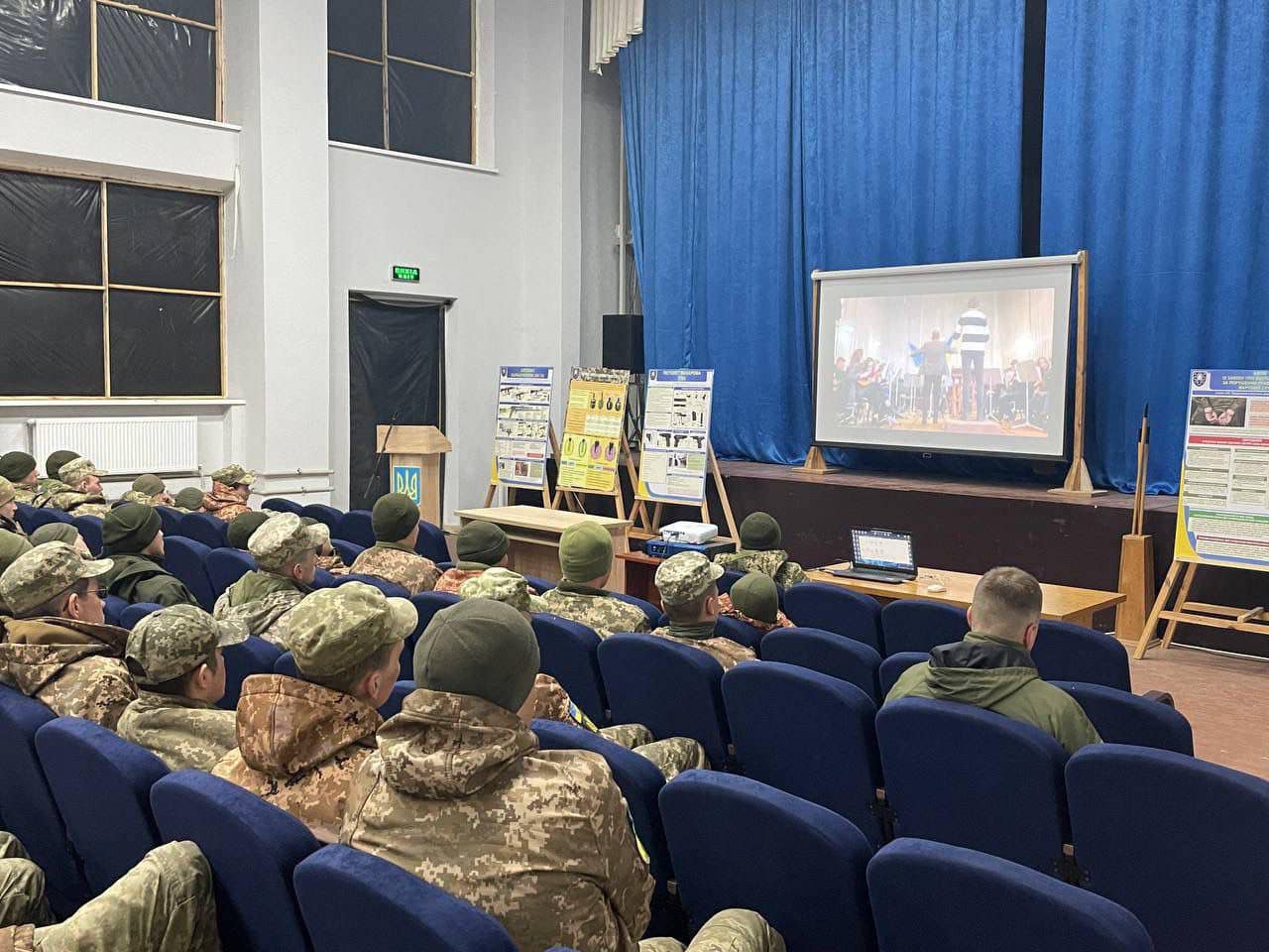 Національний тур «Кіно заради Перемоги!» на минулому тижні пройшов у 21 військовій частині та перетнув межу в 1200 кінопоказів!