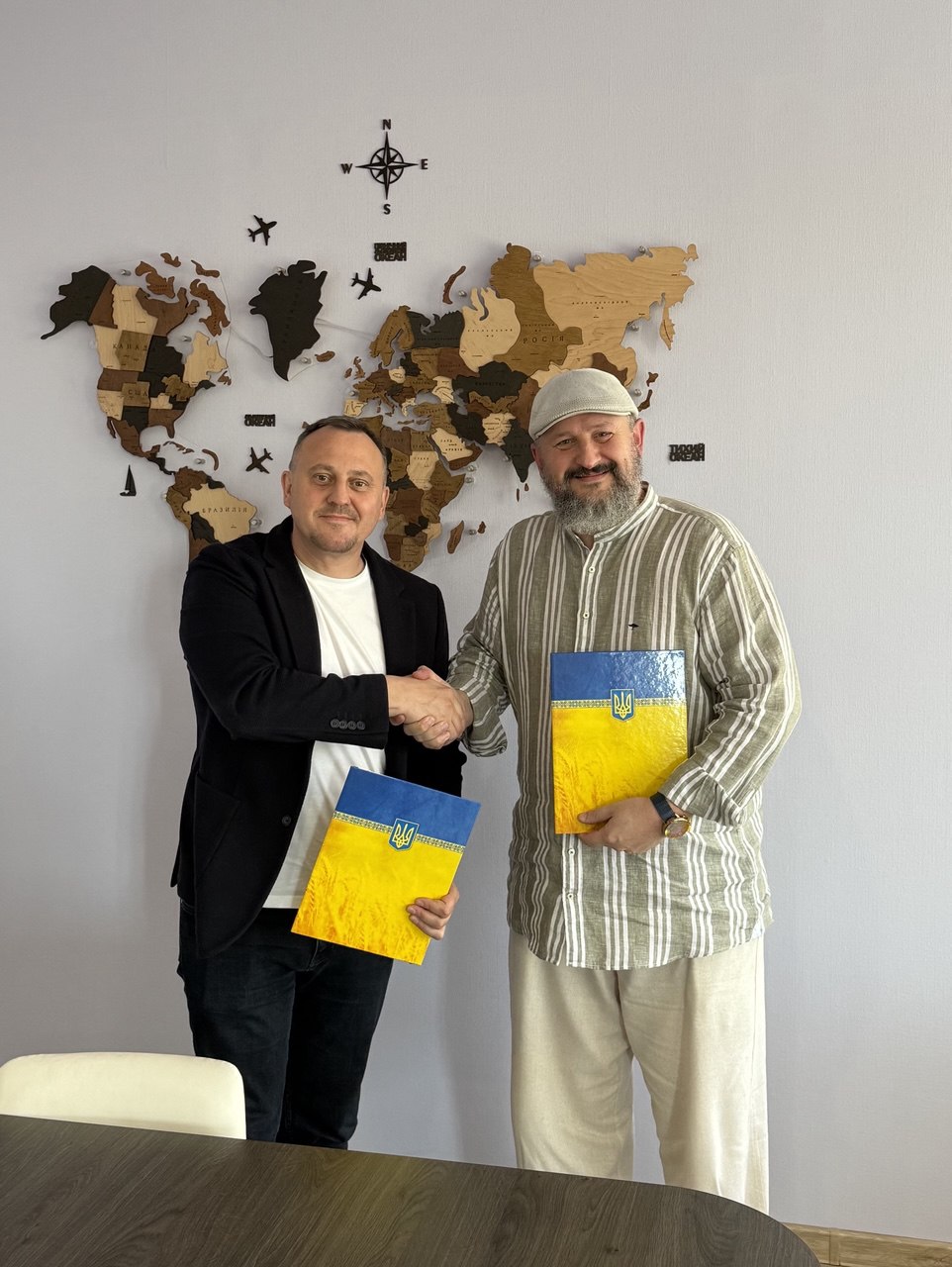 Підписано договір про співпрацю між Держкіно та ГО «ЛІНОЛЕУМ»
