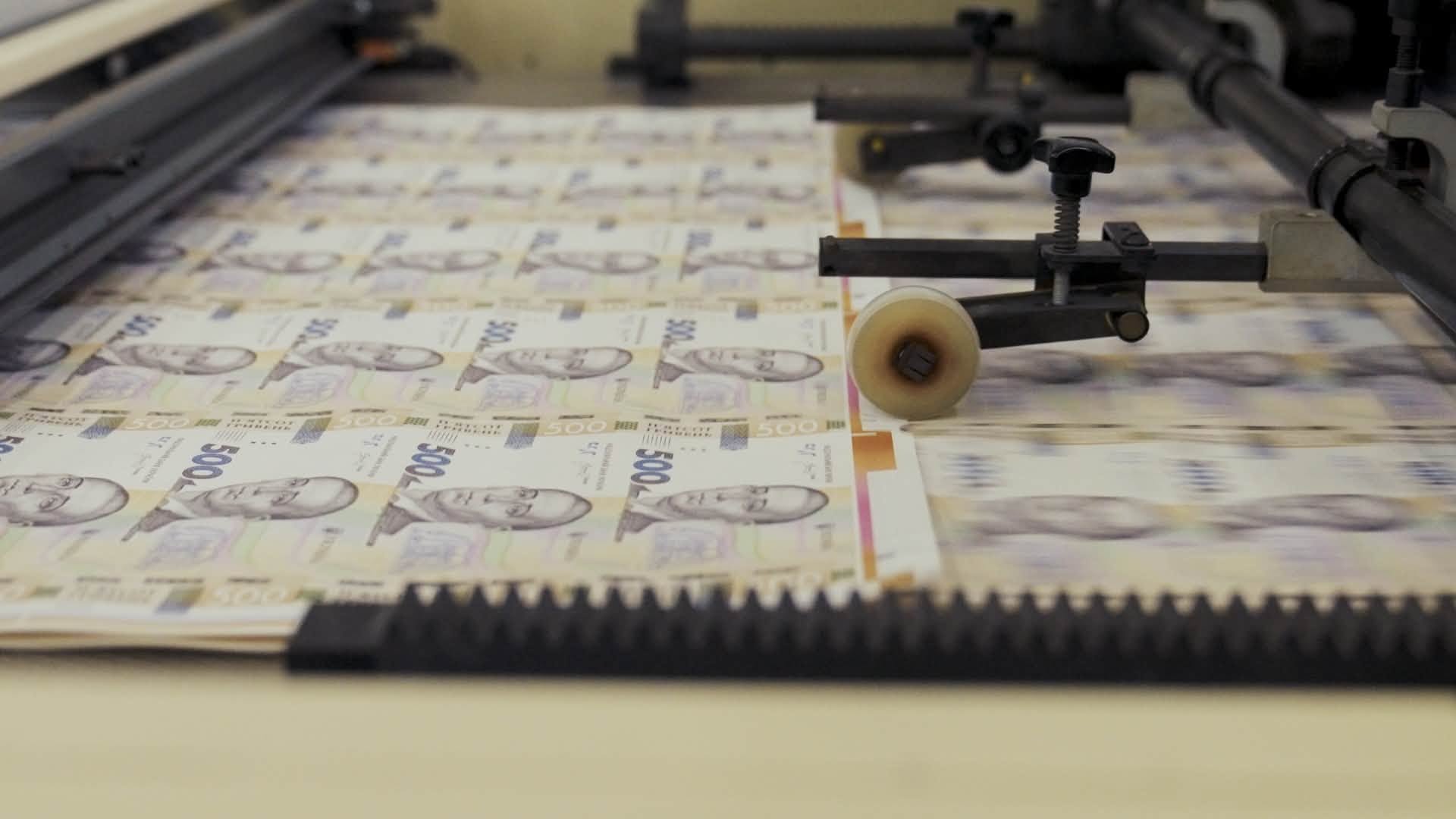 До 30-річчя гривні завершено виробництво документального фільму «Битва за гривню»