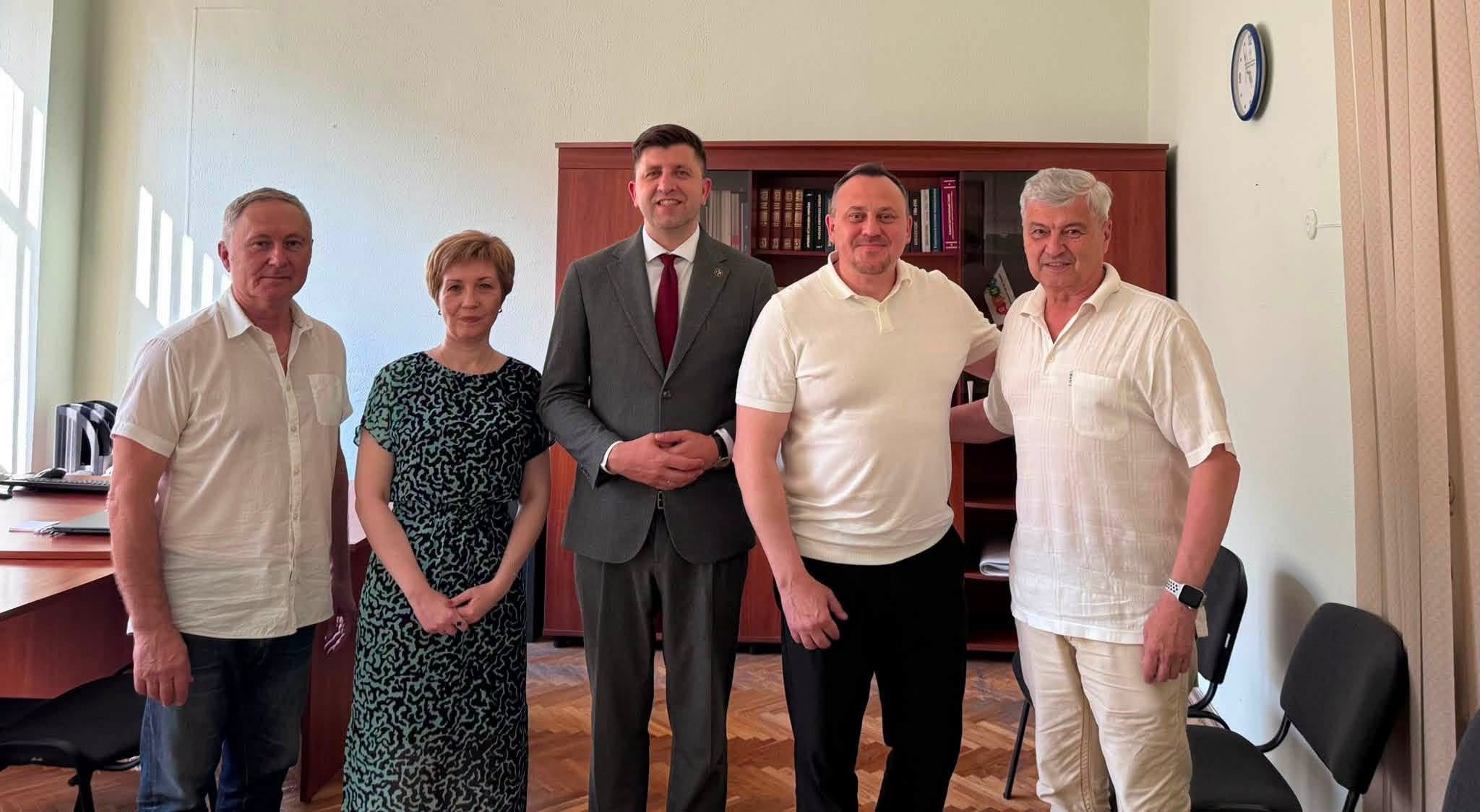 У Центральному державному аудіовізуальному та електронному архіві відбулася робоча зустріч